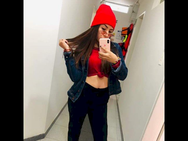 emmaAlcott's profile - Image n°1