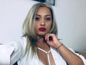 ErikaLovelyy's Sexcam