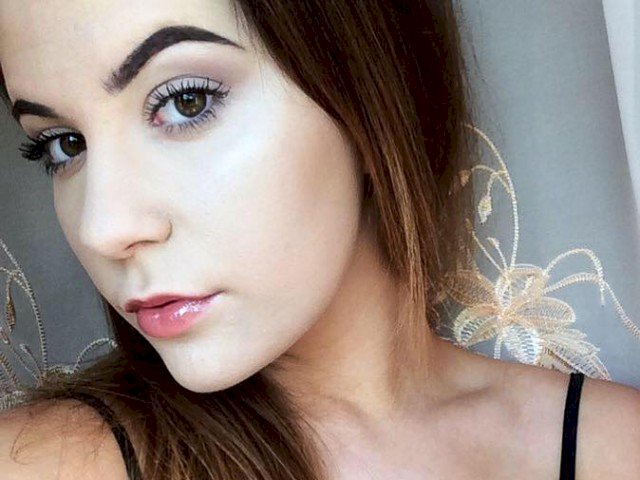 EmmaBrooke's profile - Image n°0