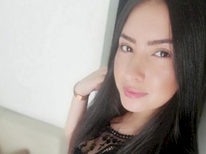 ErzaScarlet's Sexcam