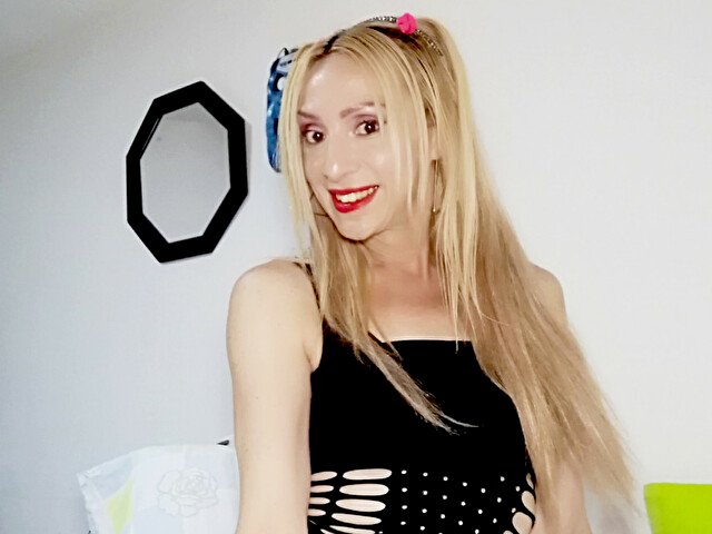 ElenaTompson's profile - Image n°0