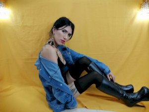 EMMACOLLINS's Sexcam