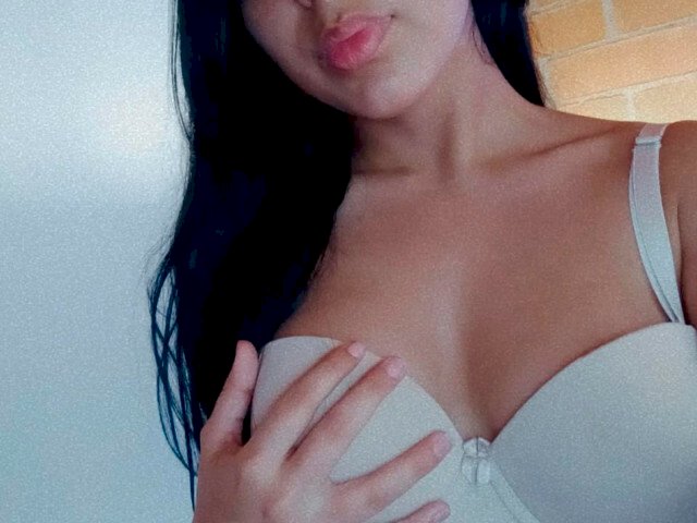 EmmaSantoro's profile - Image n°2