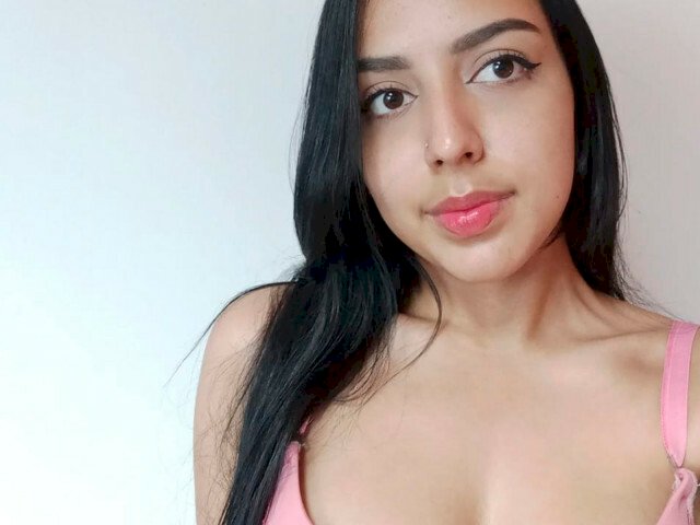 EmmaSantoro's profile - Image n°4