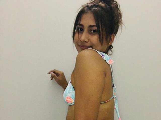 EmaWalker's profile - Image n°1