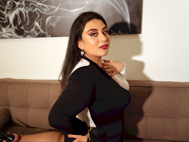 EmaHarrison's profile - Image n°3