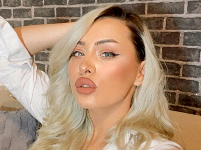 ErikaCharm's profile - Image n°0