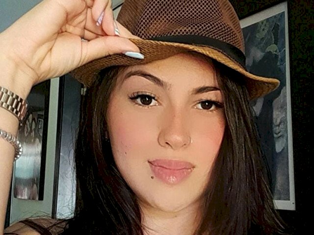 EmmaKolins's profile - Image n°4