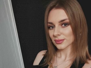 EmmaJuicy's Sexcam