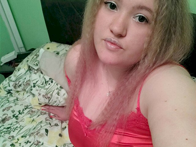 Ellaryy's profile - Image n°3