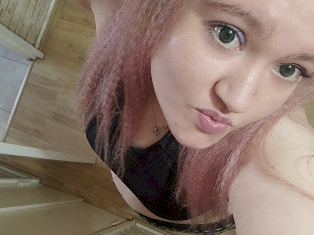 Ellaryy's profile - Image n°4