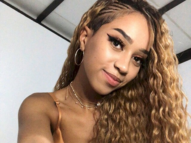 estrelaa's profile - Image n°17