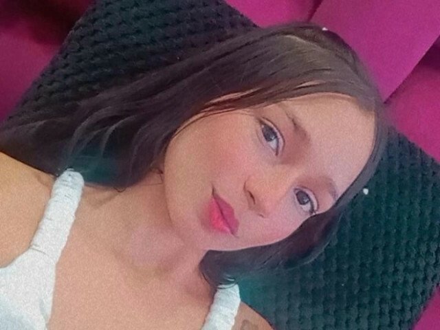 EmmaAntu19's profile - Image n°3