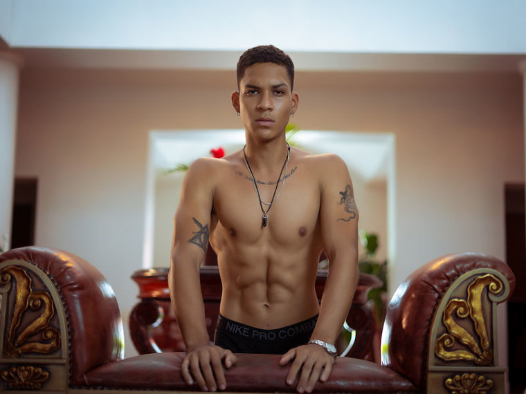EdgarthGonzales's profile - Image n°0