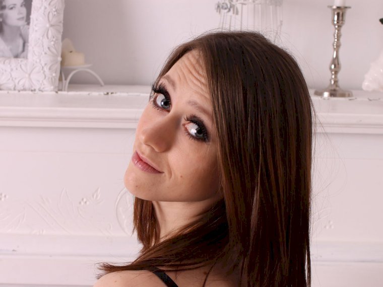 ElegantSmile's profile - Image n°1