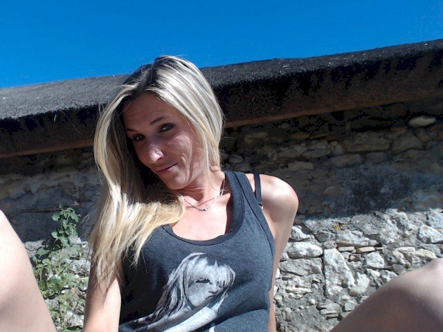 Elena's profile - Image n°2