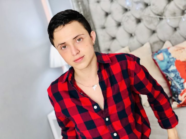 ElianGutierrez's profile - Image n°0