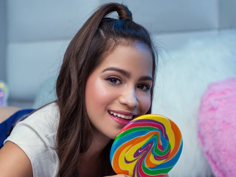 EllaSenz's profile - Image n°0