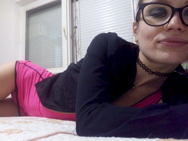 Ellena's profile - Image n°4
