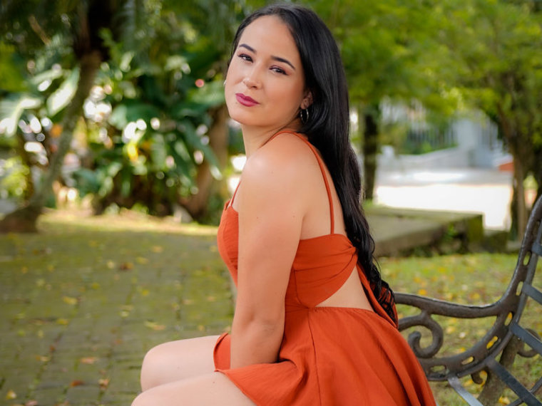 EllenDelton's profile - Image n°0