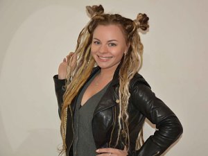 EllyLevise's Sexcam