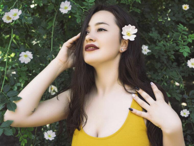 ElmaEssence's profile - Image n°0
