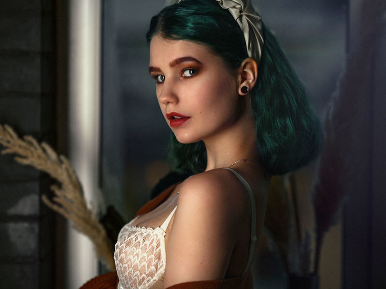 EmiJhonson's profile - Image n°0