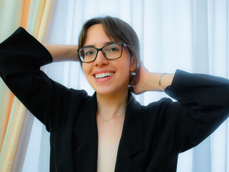 EmilieArno's profile - Image n°0