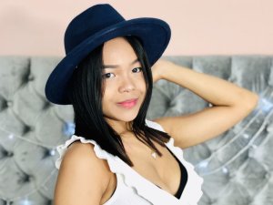 EmilyAriza's Sexcam