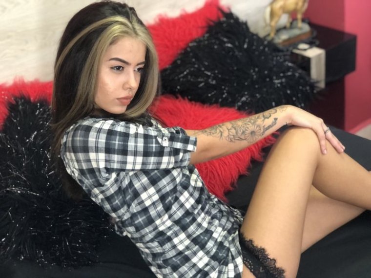 EmilyFerrara's profile - Image n°0
