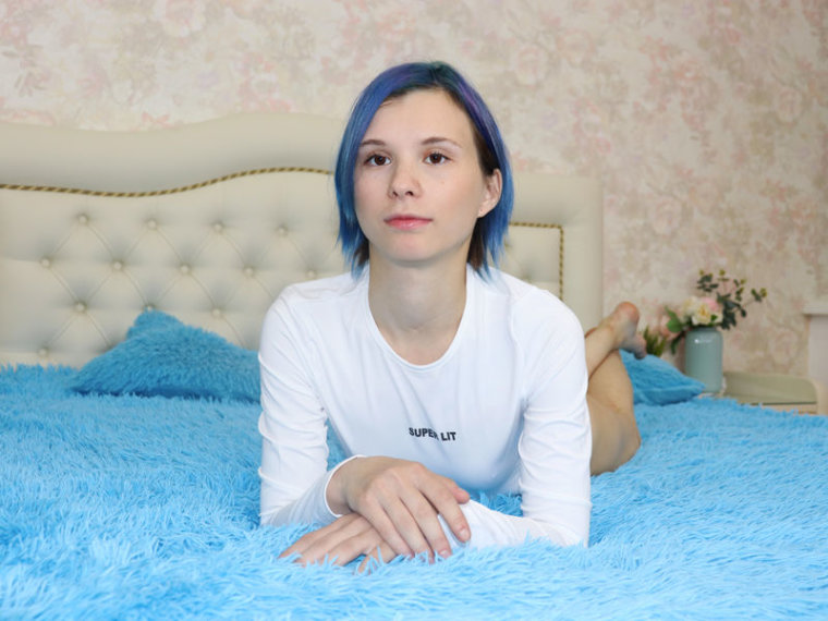 EmmaCoates's profile - Image n°0