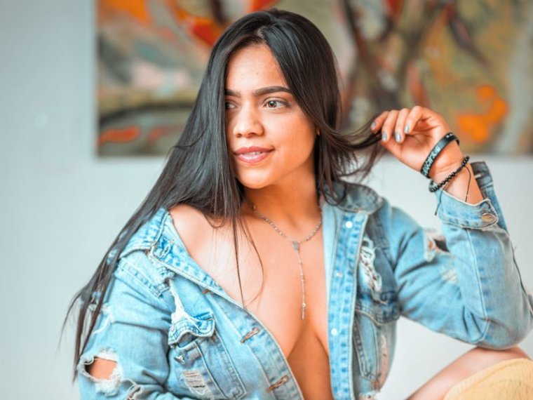 EmySantos's profile - Image n°0