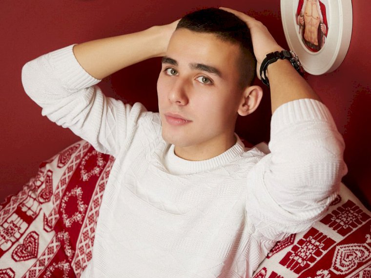 EricLover's profile - Image n°1