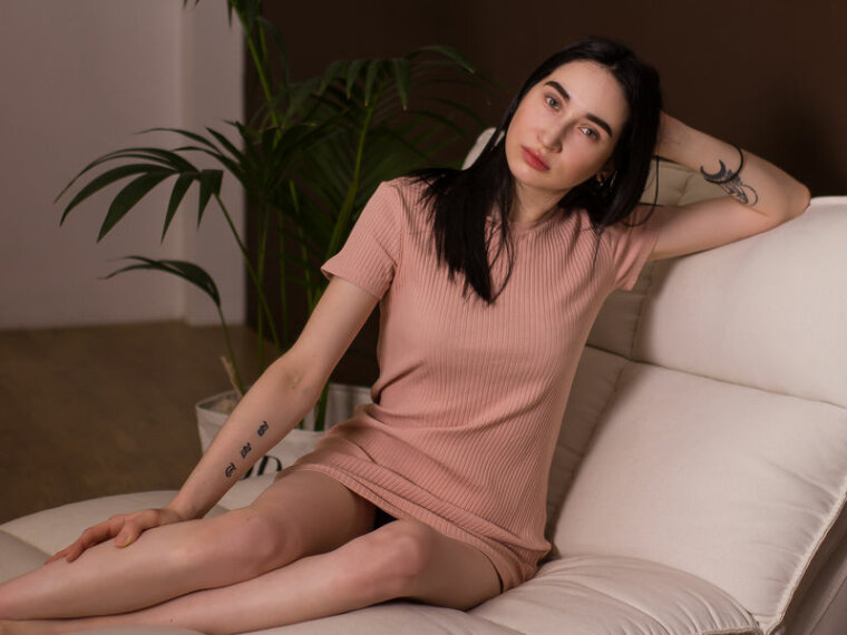 ErikaLambert's profile - Image n°0