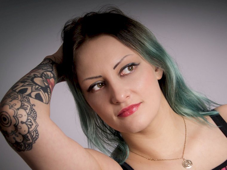 ErinSapphire's profile - Image n°0