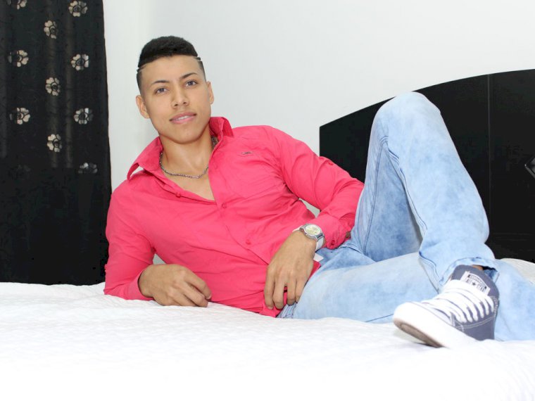 Perfil con ethanhottiexxx - Imagen  n°0