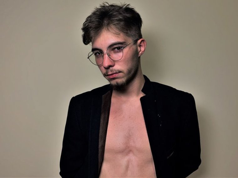 EthenPierce's profile - Image n°0