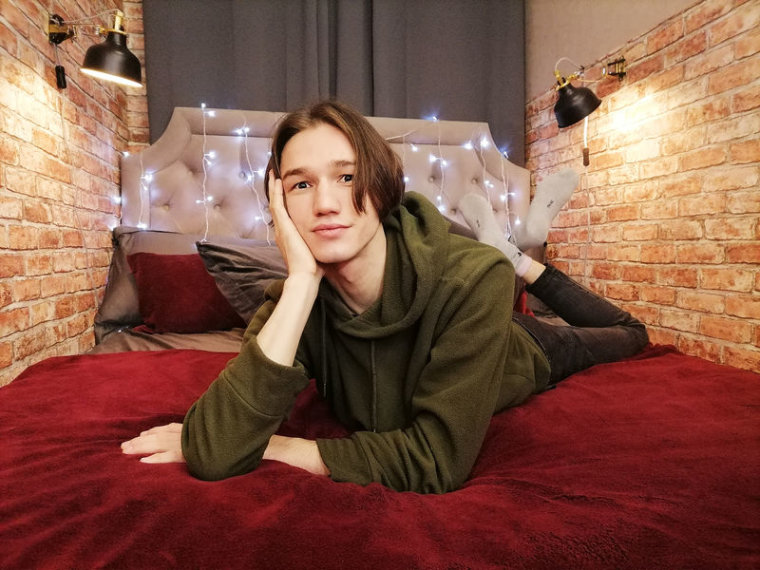 EugeneWood's profile - Image n°0