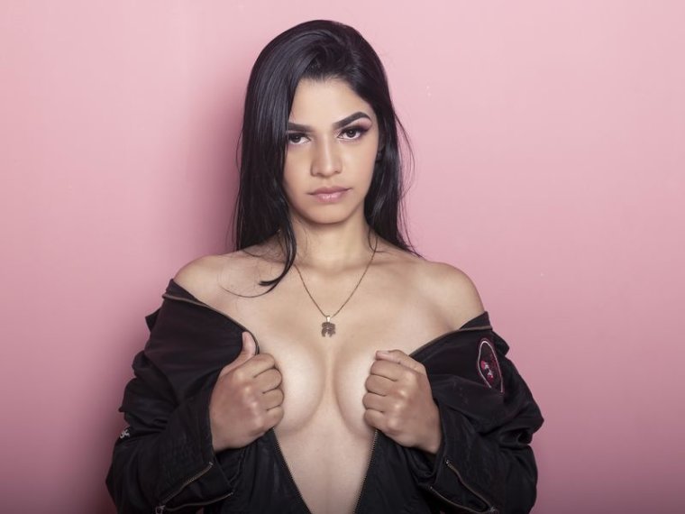 EvaHopkins's profile - Image n°0