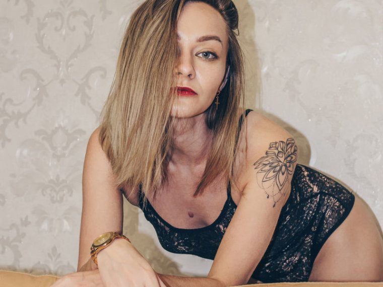 EvaLanskikh's profile - Image n°0