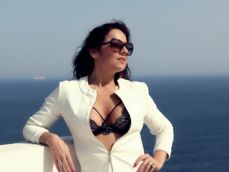 EvaMorales's profile - Image n°1