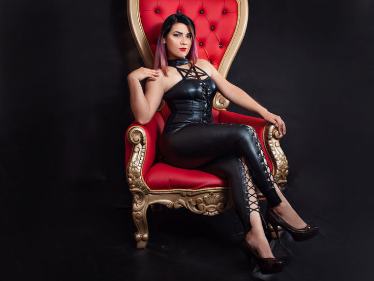 EvangelineBrown's profile - Image n°0