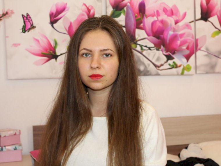 EveCurly's profile - Image n°0