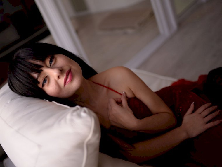 EveMadelyne's profile - Image n°1