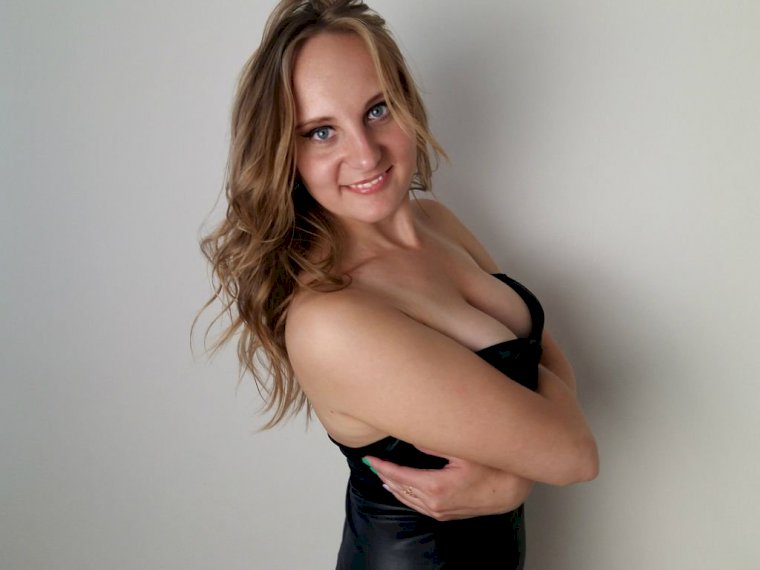 EveShy's profile - Image n°1