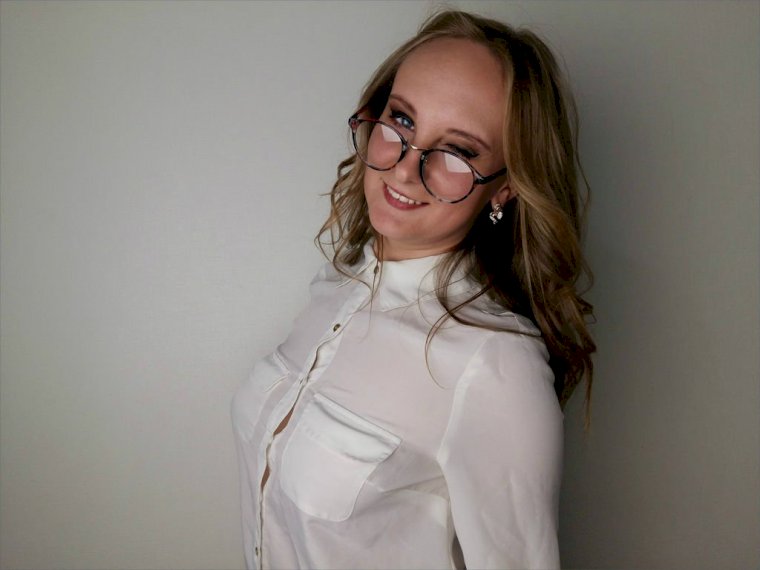 EveShy's profile - Image n°0