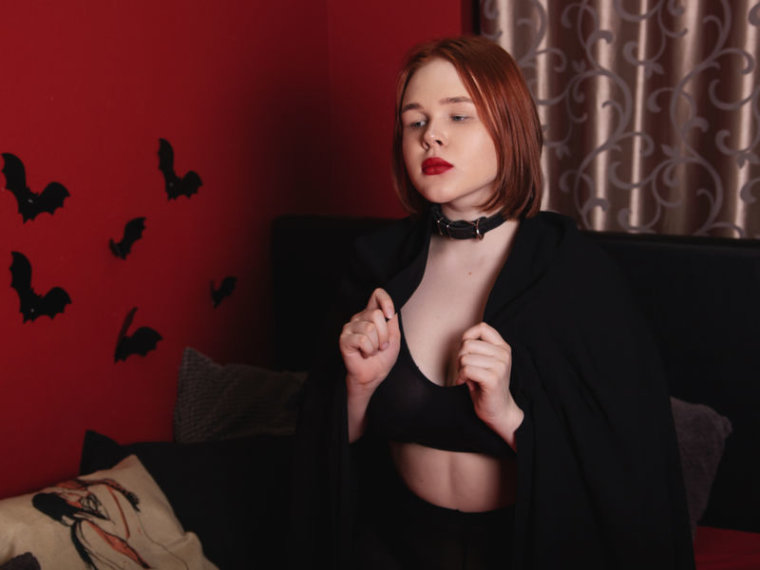 EvieBailey's profile - Image n°0