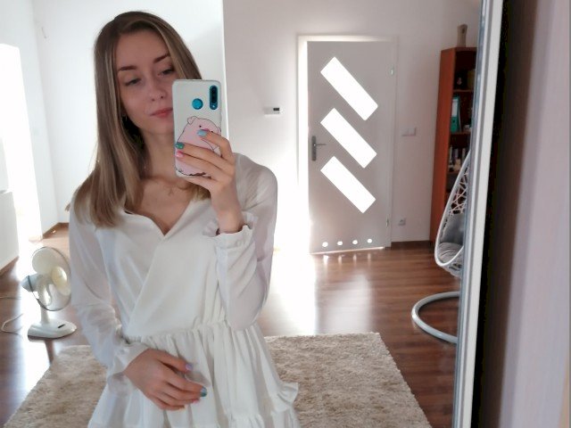 flirtyEMMA's profile - Image n°1