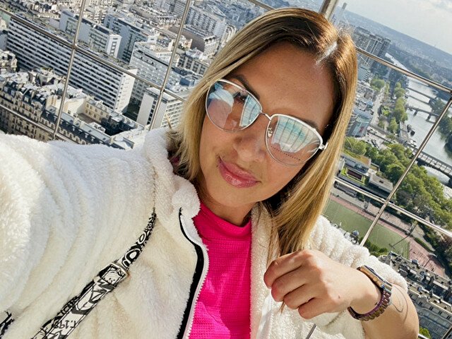 FrancesGlam's profile - Image n°1