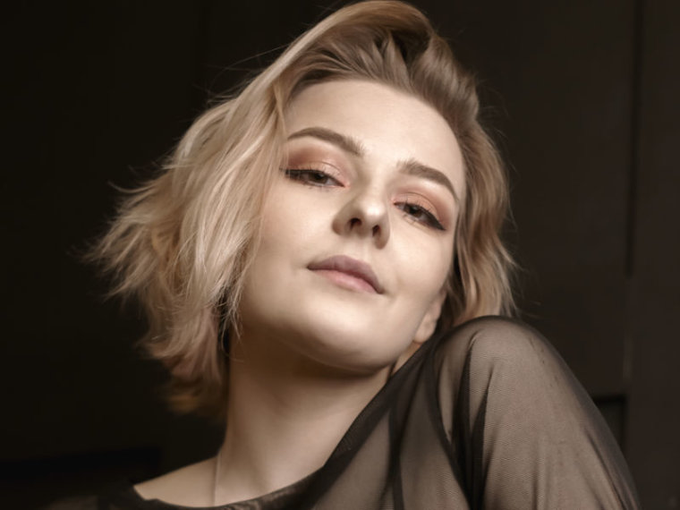 FeliciaHill's profile - Image n°0